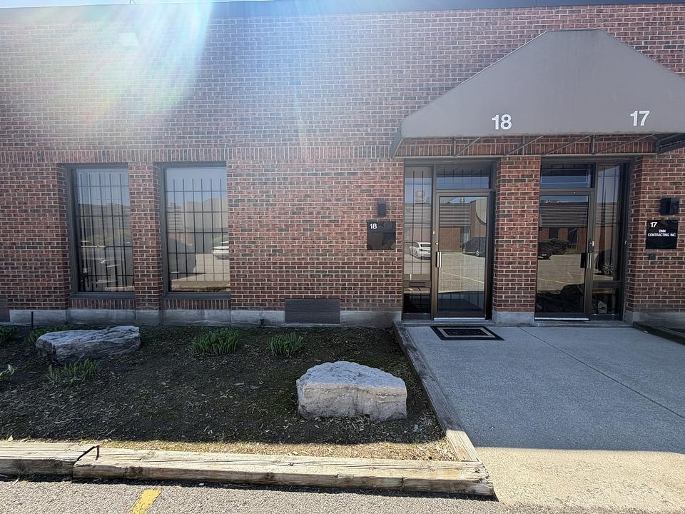 UNIT 1A - 83 Galaxy Boulevard, Toronto, ON