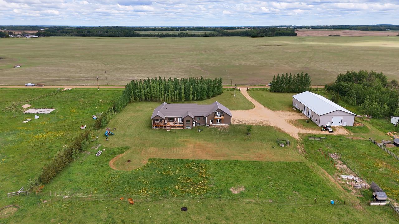26517 Township Road 584, Pickardville, AB