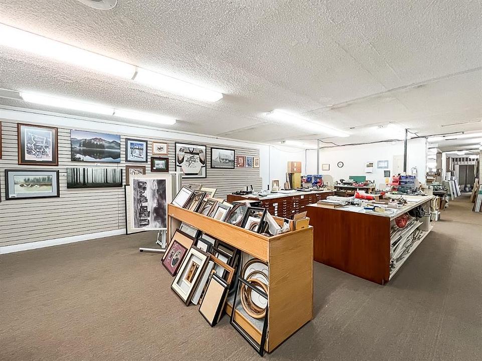 9934 100 Avenue, Grande Prairie, AB