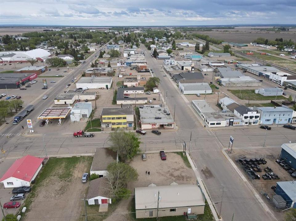 5200 - 50 Street, High Prairie, AB