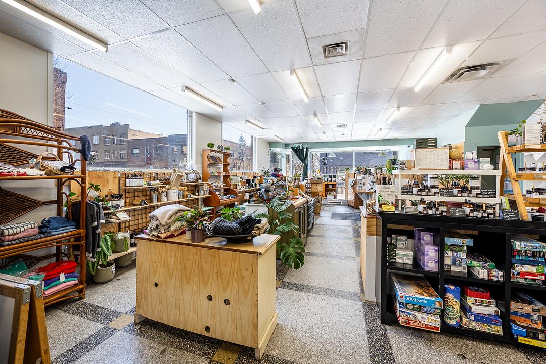 1247 Rue Bélanger, Montréal, QC