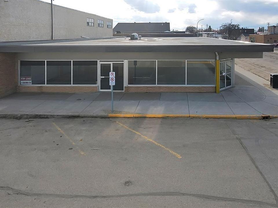4901 - 52 Avenue, High Prairie, AB