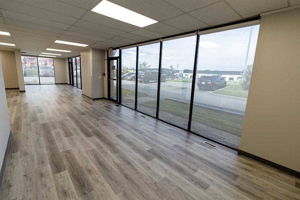Units 11-12 - 4041 74 Avenue Southeast, Calgary, AB