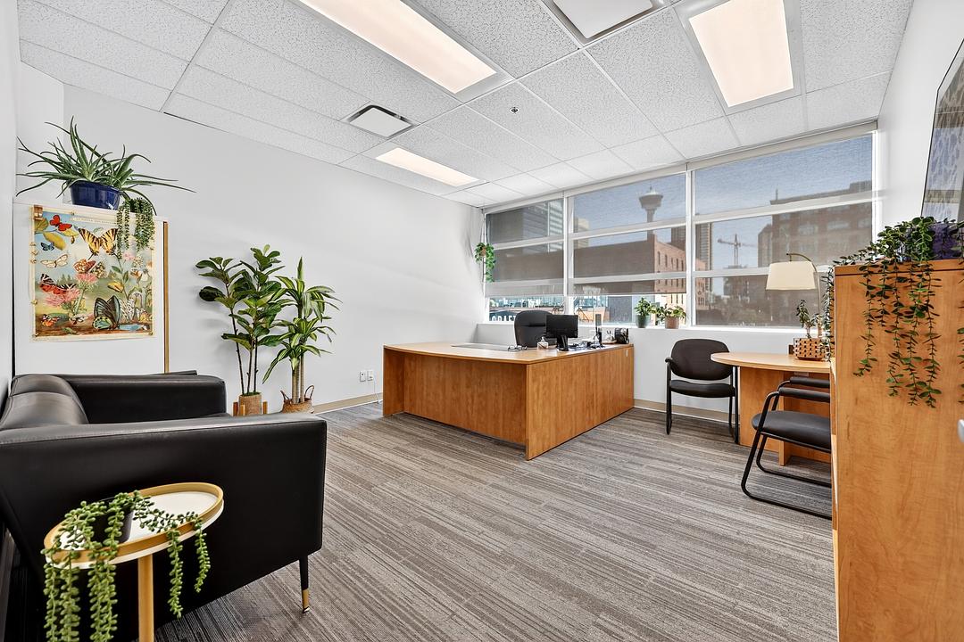 396 11 Avenue Southwest, Calgary, AB