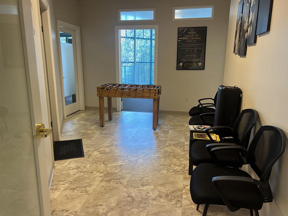 206 - 2825 Clearbrook Road, Abbotsford, BC