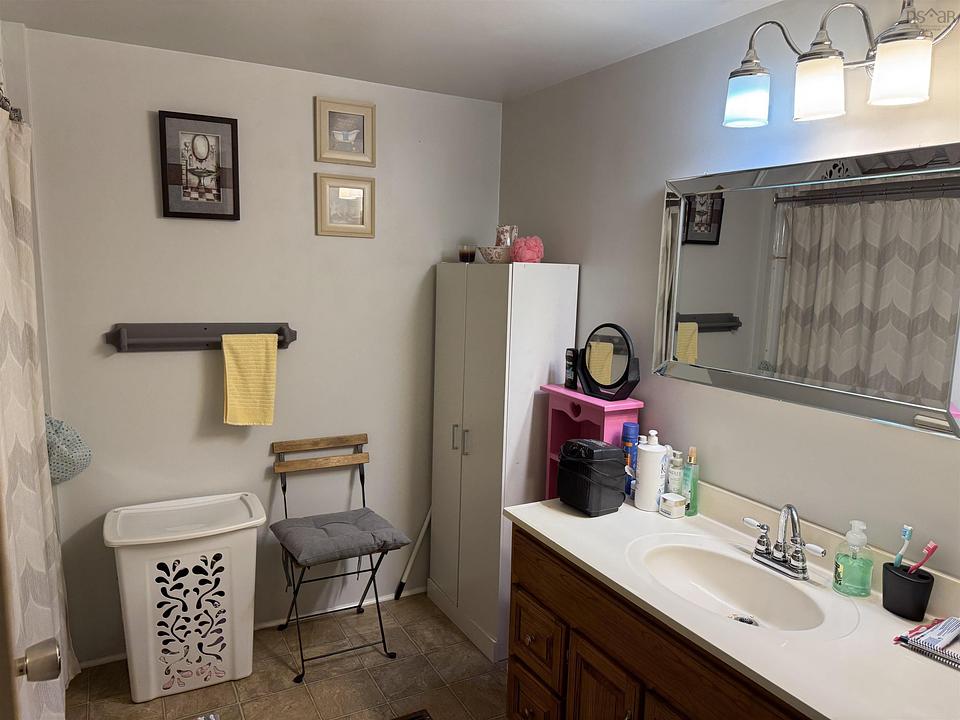 5982 Stellarton Trafalgar Road, Stellarton, NS