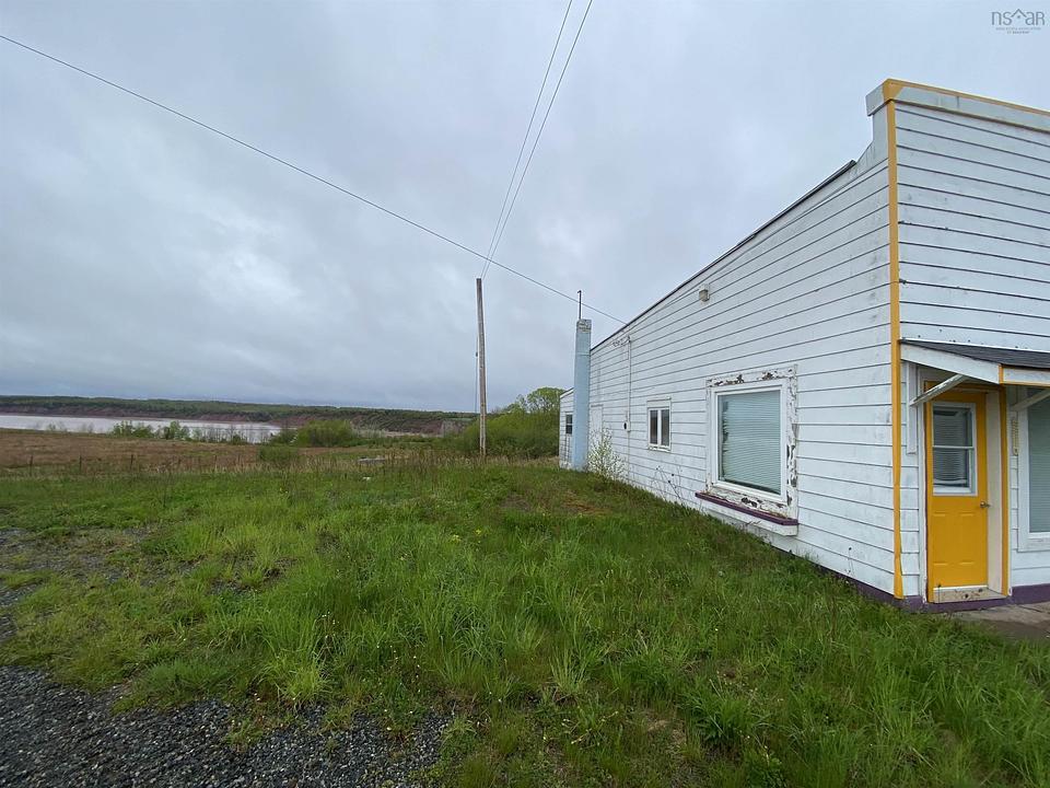 9281 Nova Scotia 215, Shubenacadie, NS