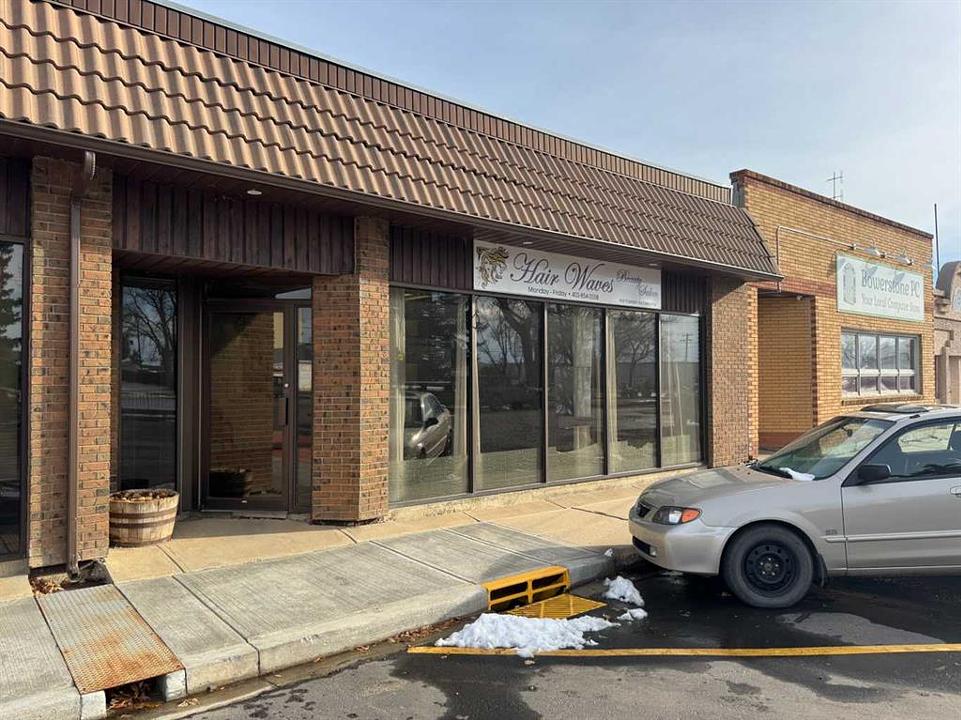 218 Centre Street, Hanna, AB