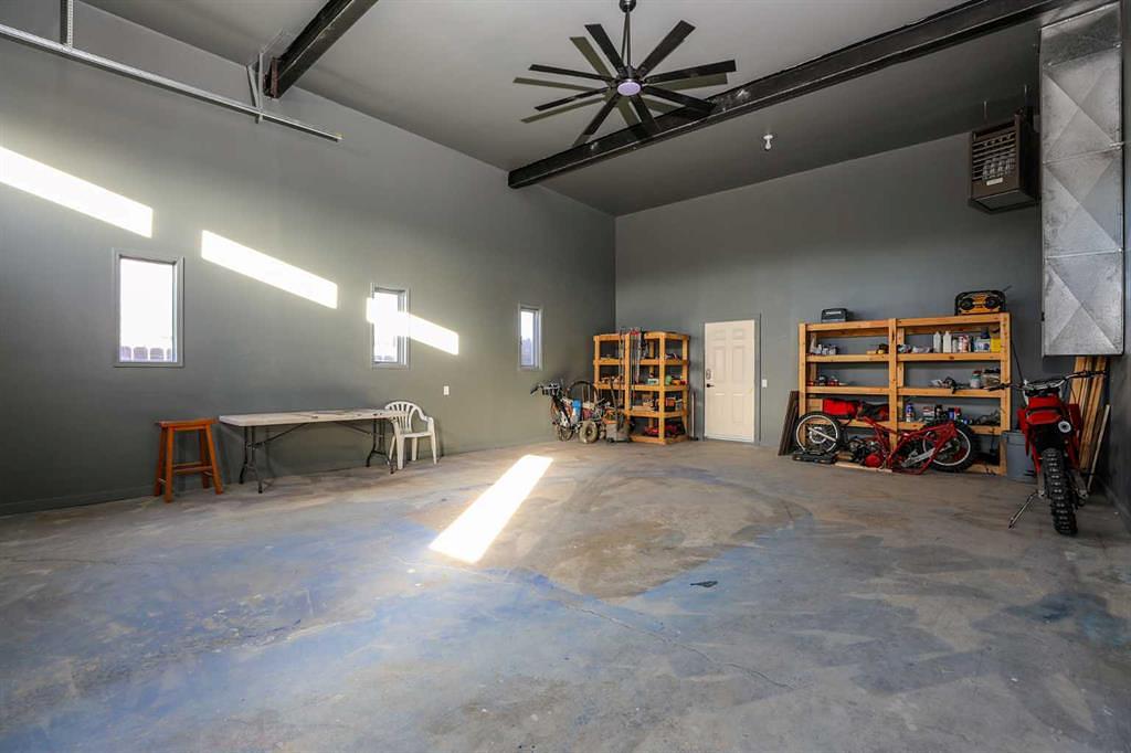111 4 Avenue, Warner, AB