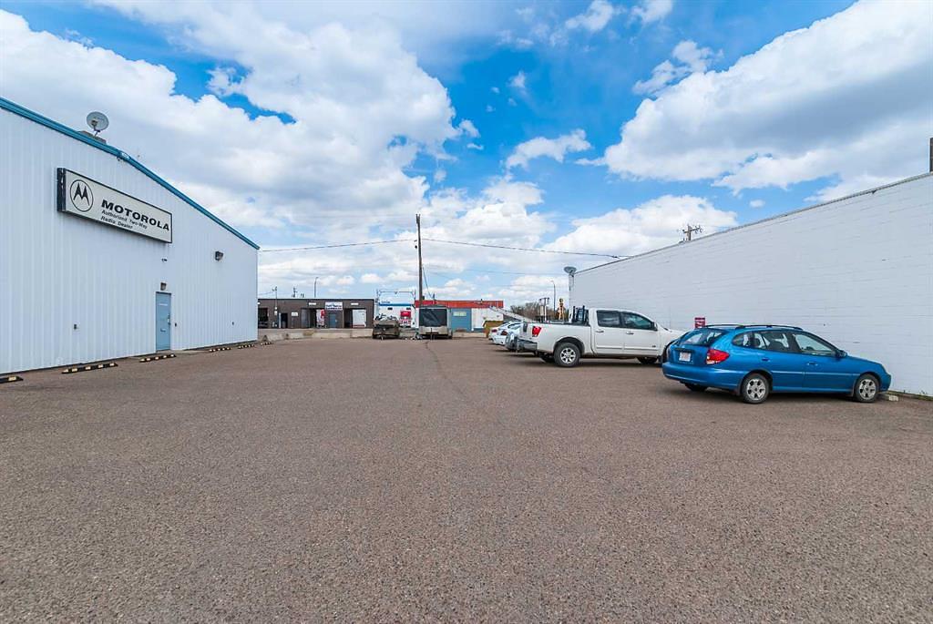 662 16 Street Southwest, Medicine Hat, AB