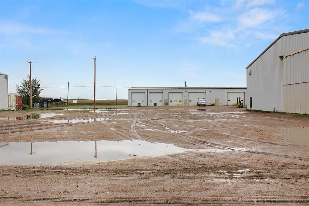 5030 50 Avenue, Lougheed, AB
