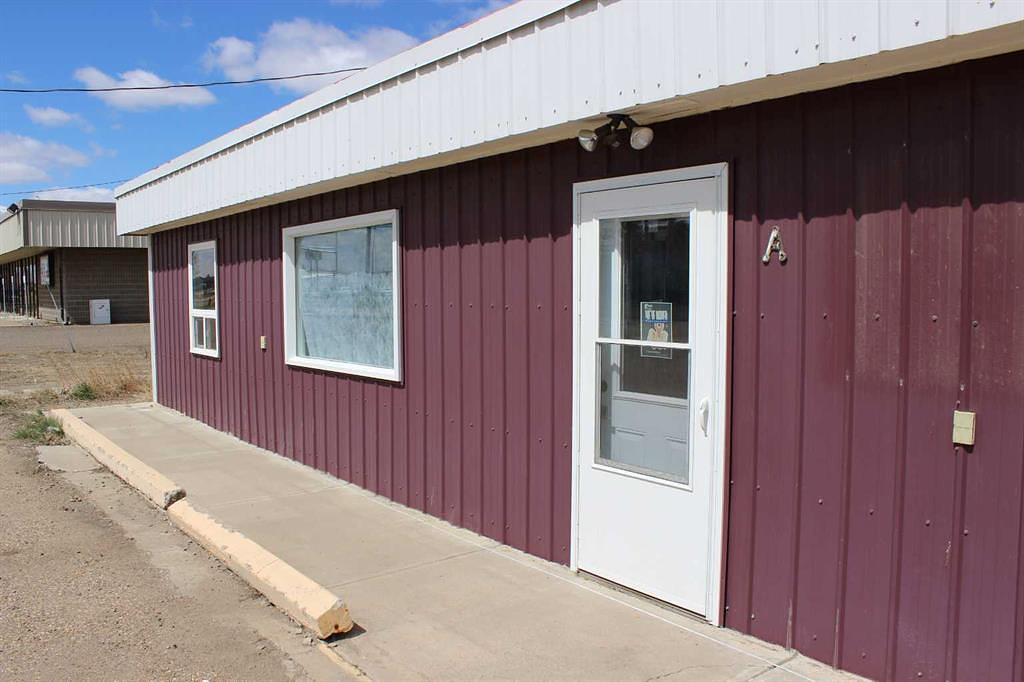 143078 15 Avenue West, Millicent, AB