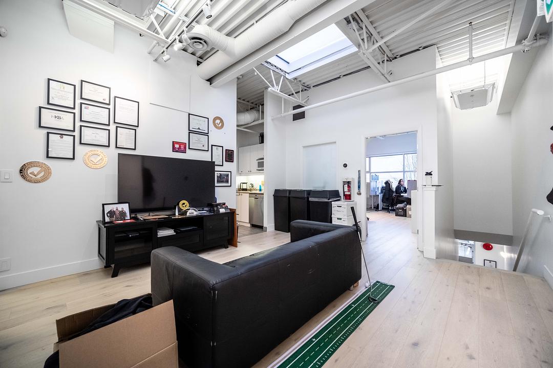 125 - 998 Harbourside Drive, North Vancouver, BC