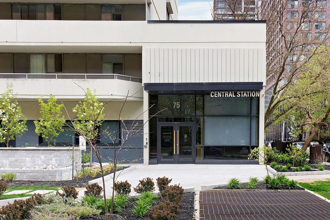 100 - 75 Huntley Street, Toronto, ON
