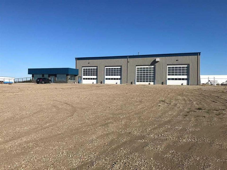 100 3 Street West, Beaverlodge, AB