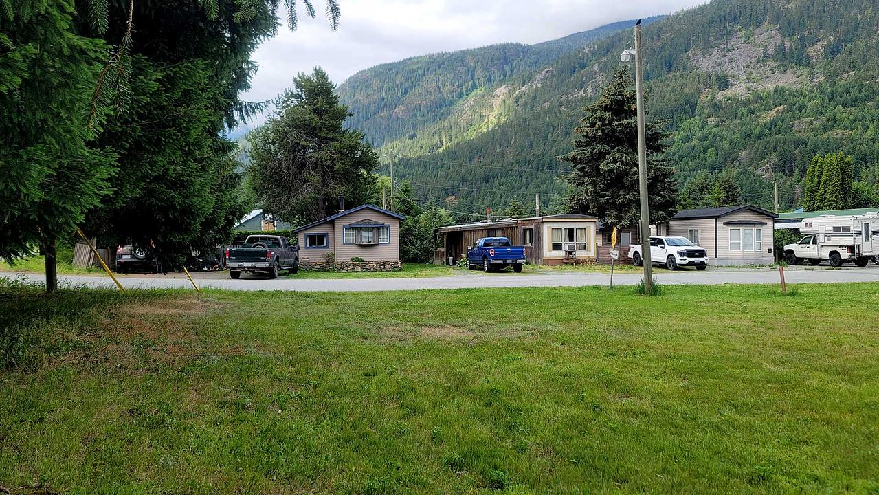 7617 Pemberton Meadows Road, Pemberton, BC
