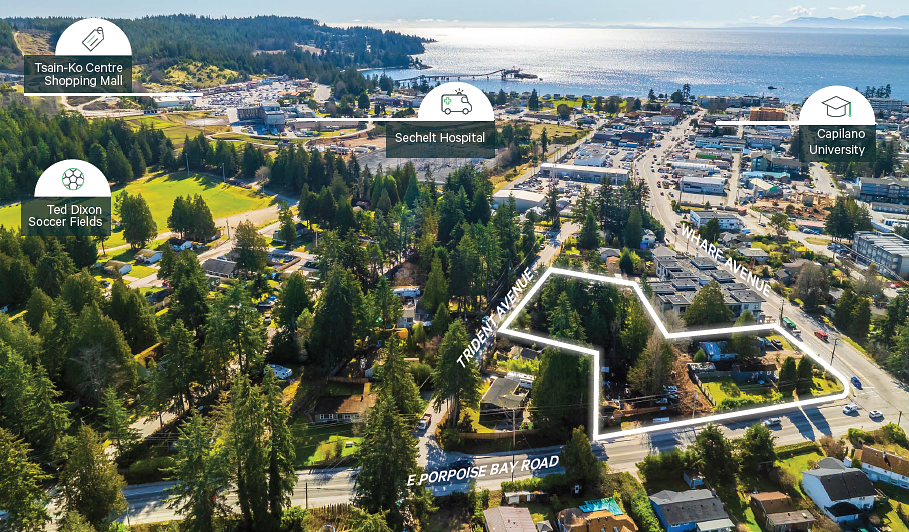 5694 Wharf Avenue, Sechelt, BC