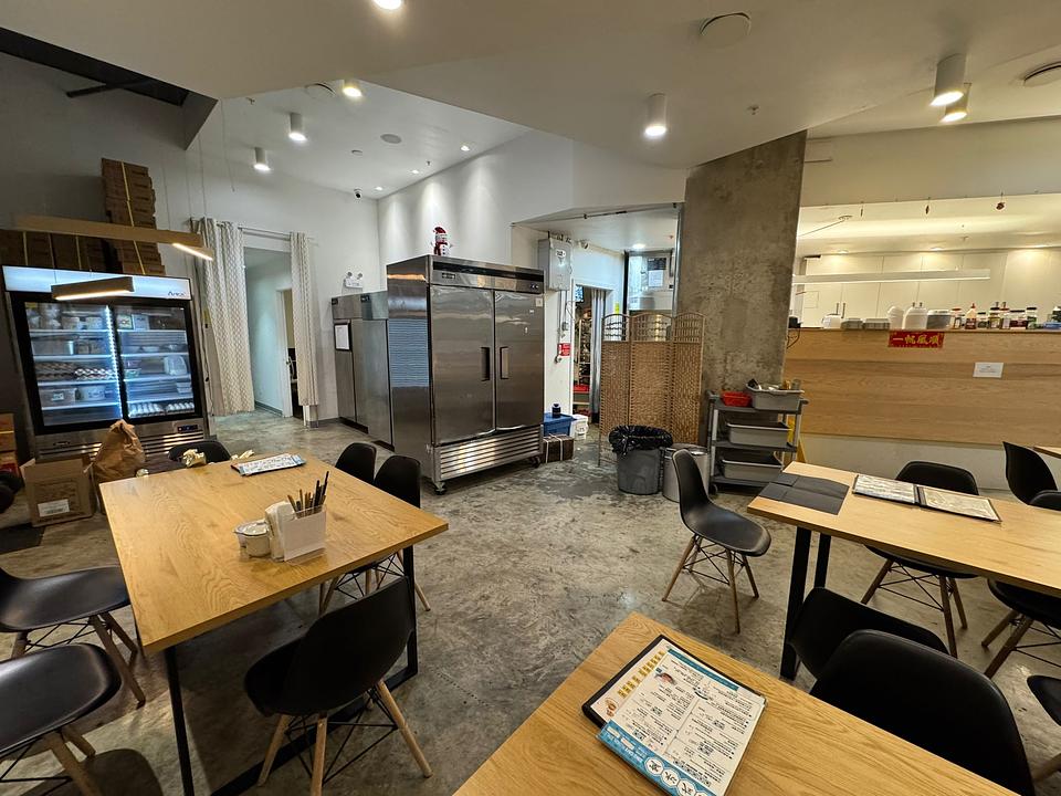 135 - 7488 Lansdowne Rd, Richmond, BC