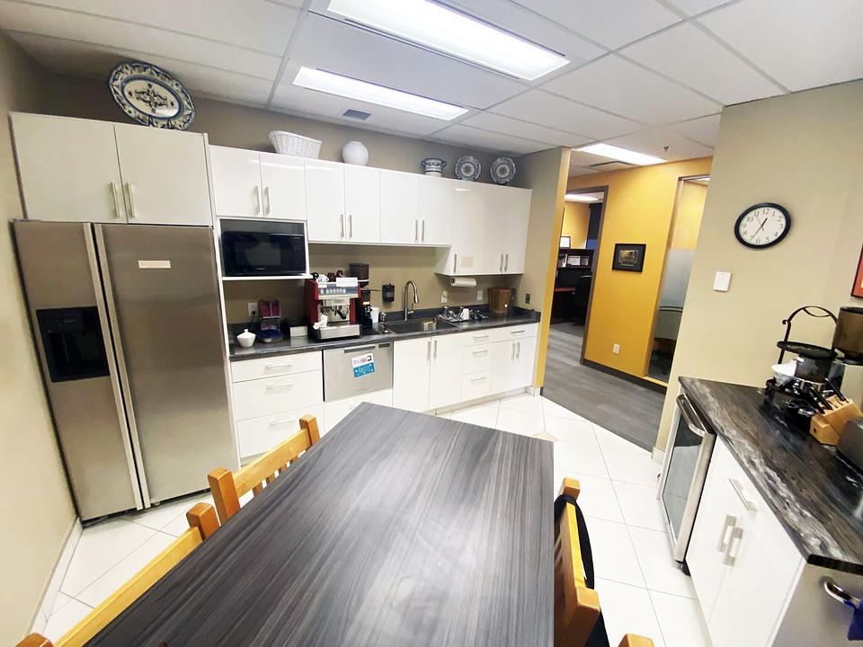 215 - 625 Howe Street, Vancouver, BC