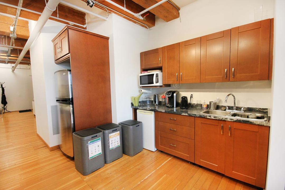 201 - 560 Beatty St, Vancouver, BC