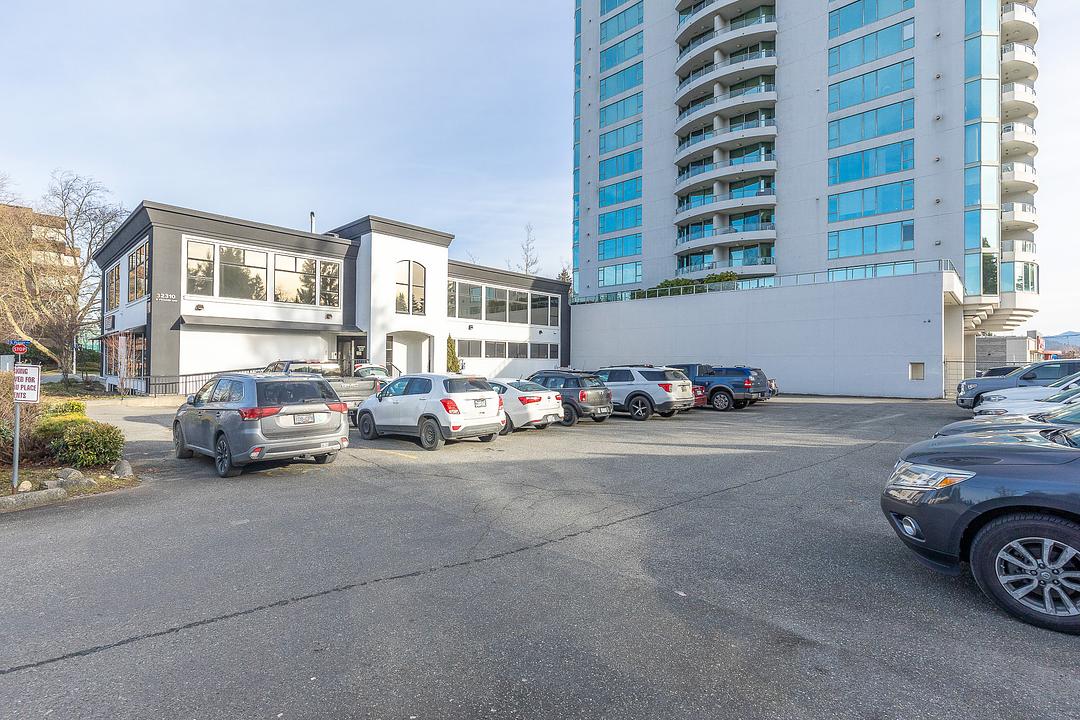 202 - 32310 South Fraser Way, Abbotsford, BC