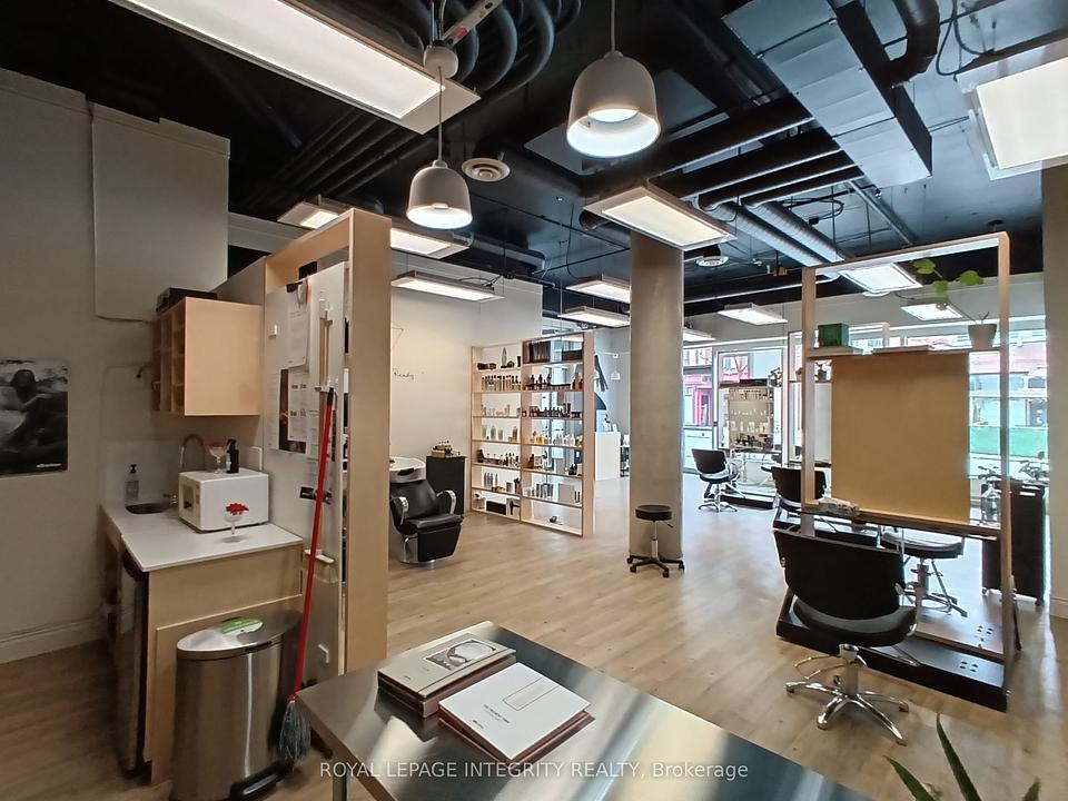100 - 100 Murray Street, Ottawa, ON