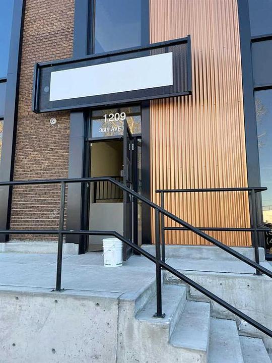 11 - 1209 38 Avenue Northeast, Calgary, AB