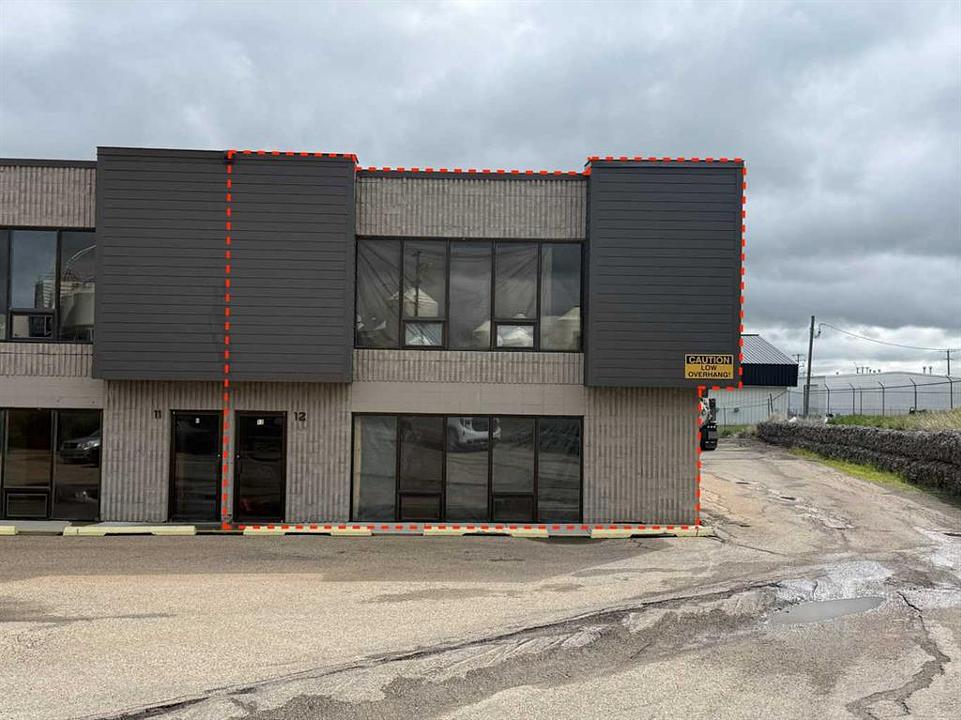 12 - 5112 47 Street, Innisfail, AB