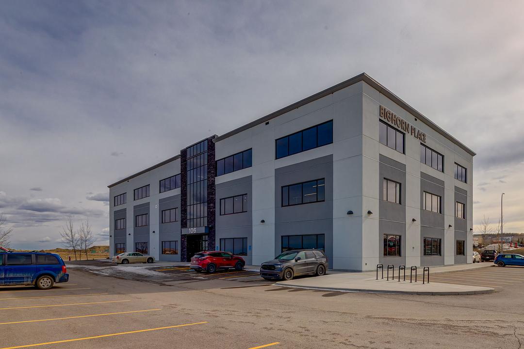 101/102 - 106 Southbank Road, Okotoks, AB