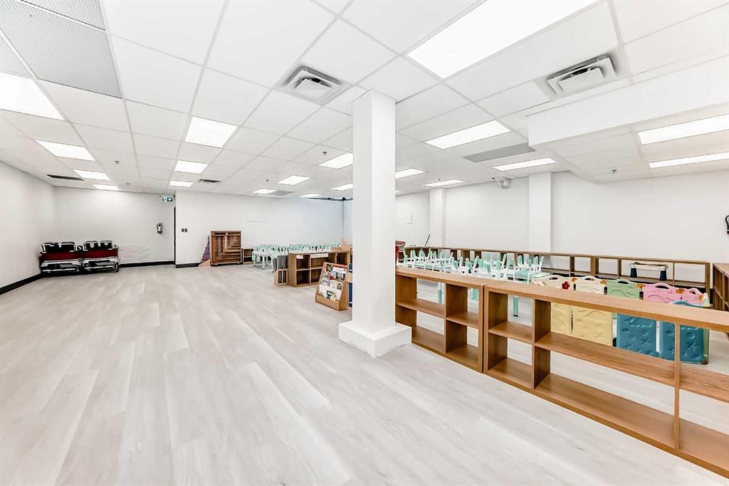 5,9,15 - 1015 Centre Street Northwest, Calgary, AB