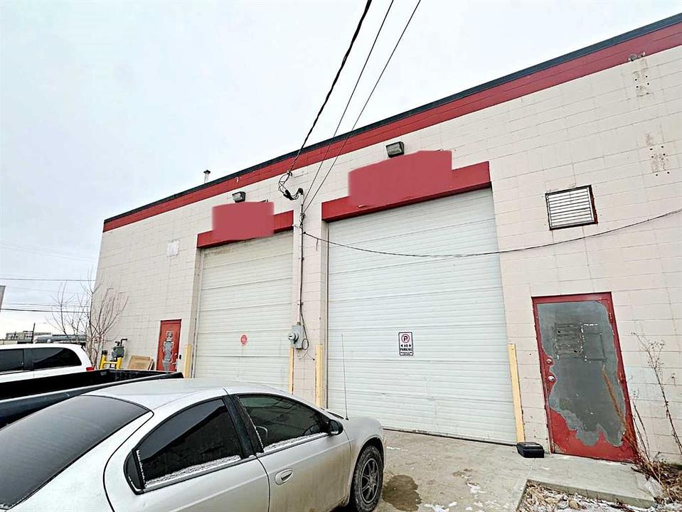 8127 Fraser Avenue, Fort McMurray, AB