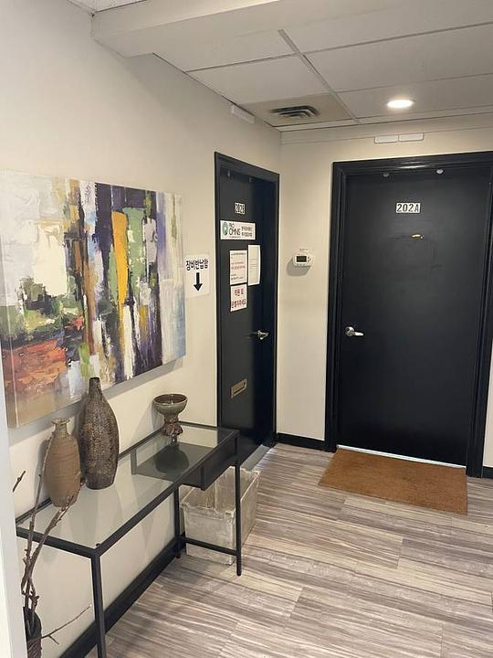 204 - 7418 6th Street, Burnaby, BC