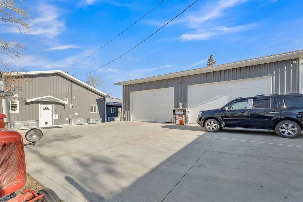 2023 20 Avenue, Bowden, AB