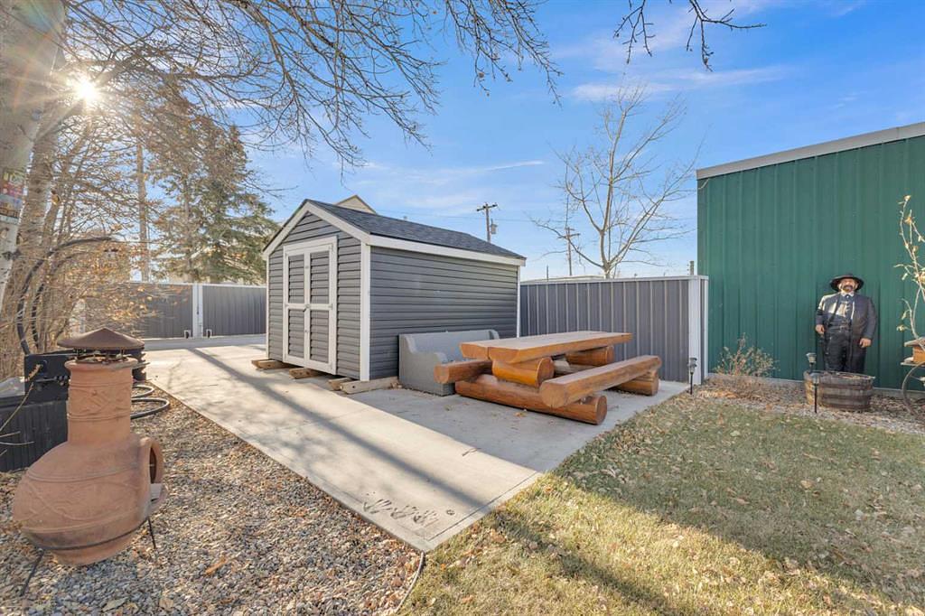2023 20 Avenue, Bowden, AB