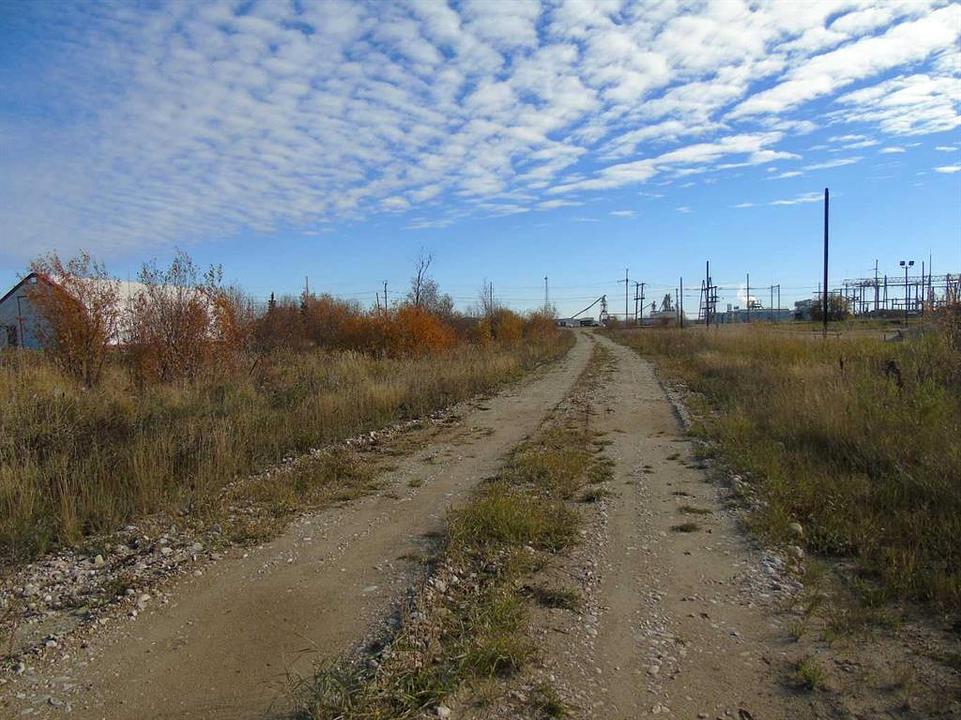 West Mitsue Ind Road, Slave Lake, AB