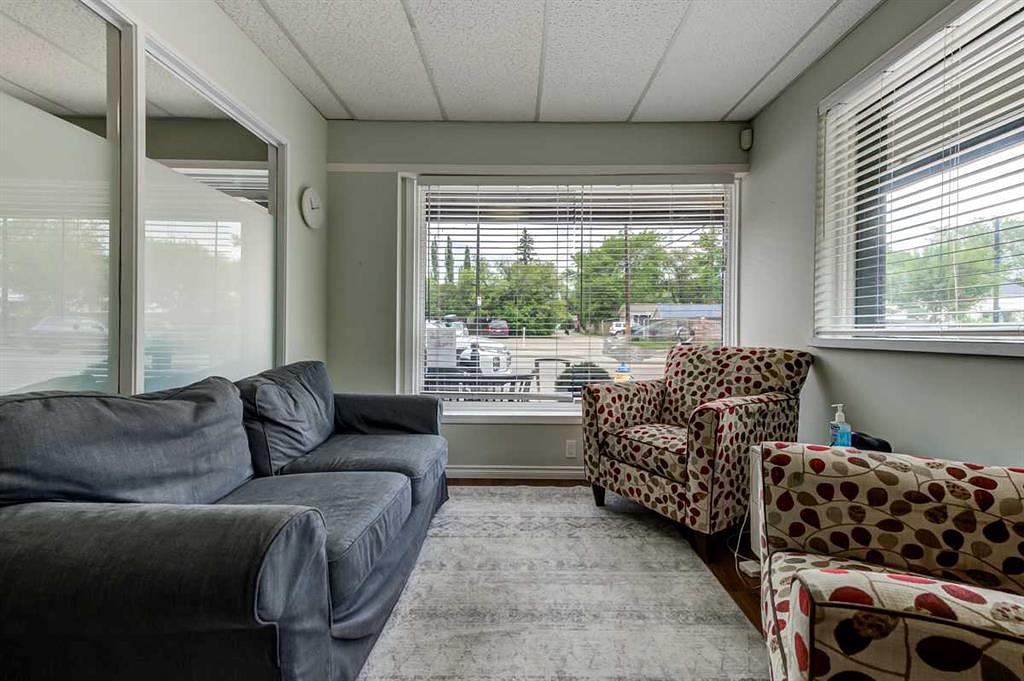 6417 112 Avenue Northwest, Edmonton, AB