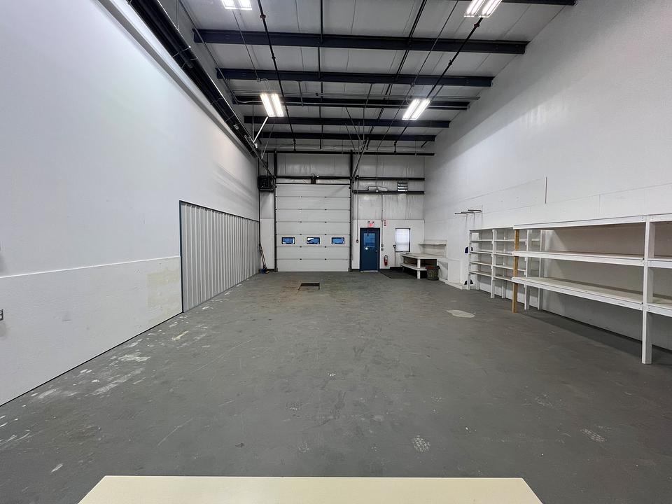 104/105 & 114 - 5512 45 Street, Leduc, AB