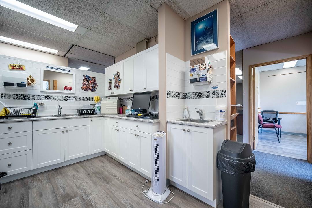 350 - 2755 Lougheed Hwy, Port Coquitlam, BC