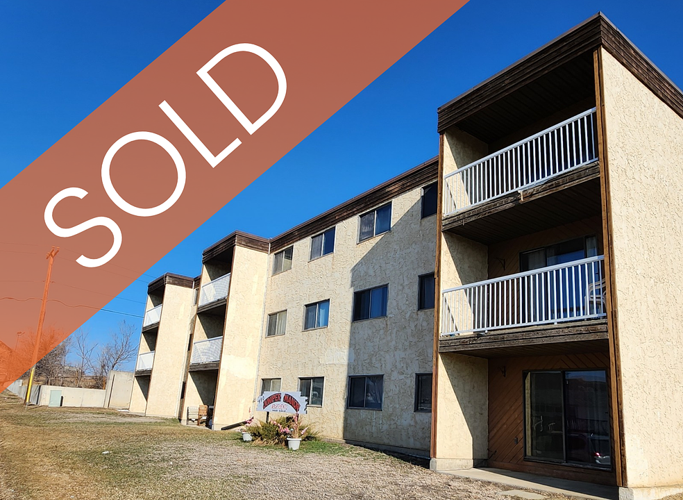 990 12 Avenue Southeast, Drumheller, AB