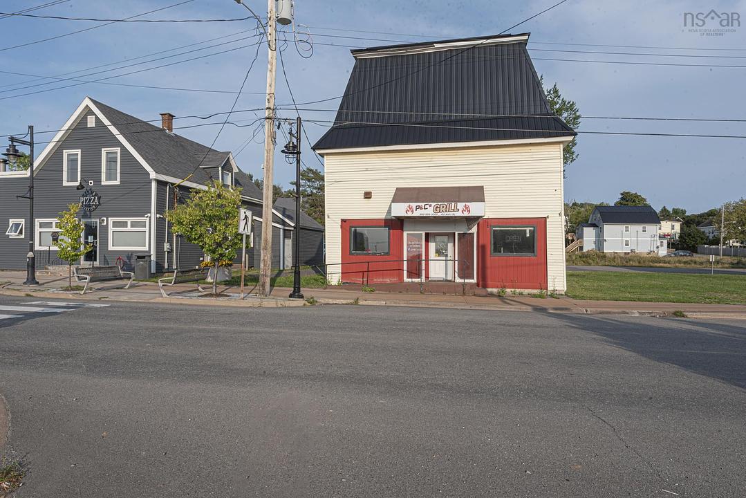 102 Main Street, Trenton, NS