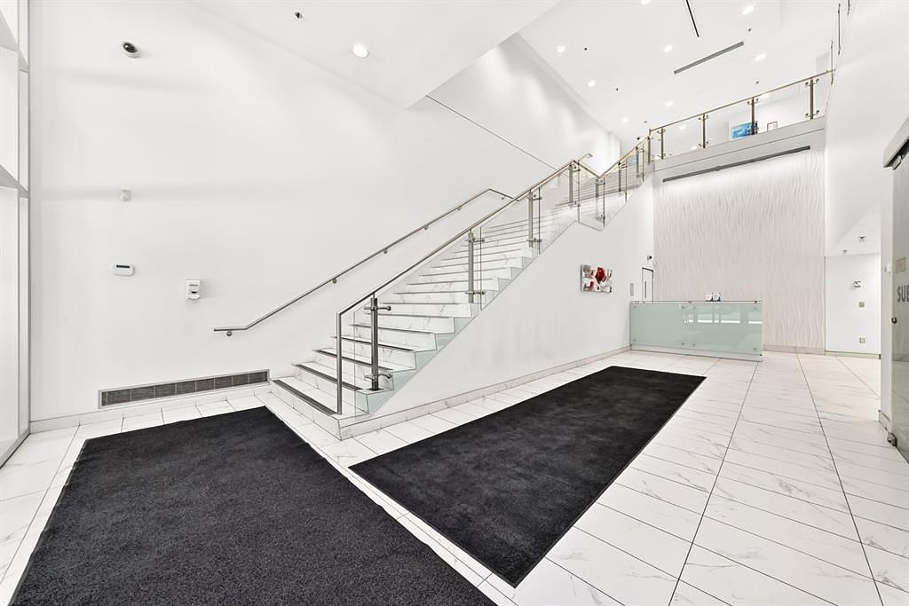 910 - 634 6 Avenue Southwest, Calgary, AB