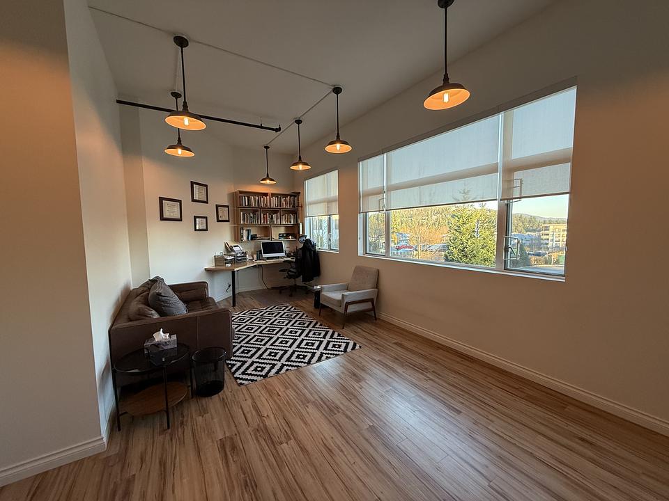 103 - 324 Goldstream Ave, Victoria, BC