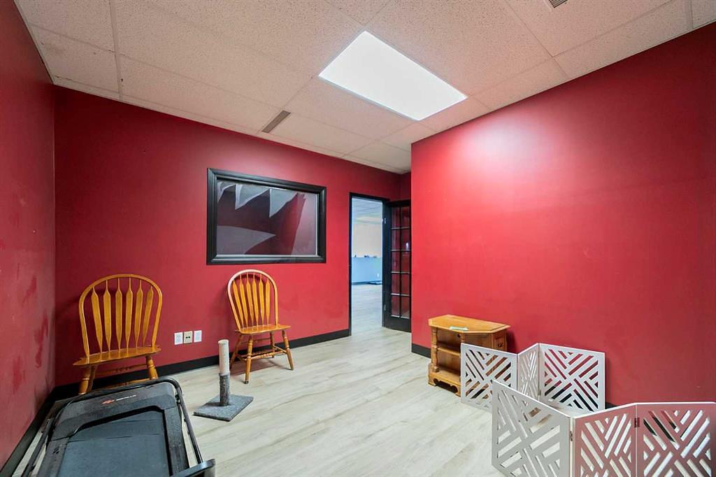 Bay C - 4707 51 Avenue, Camrose, AB