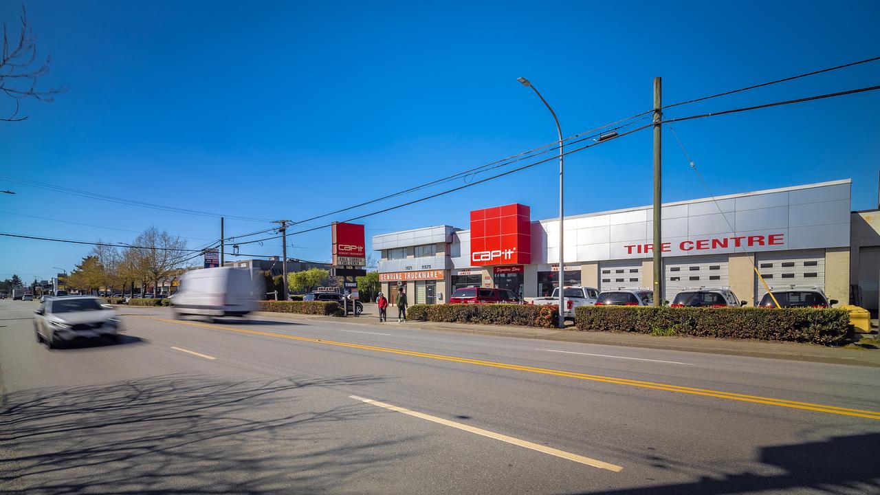 11571 Bridgeport Road, Richmond, BC