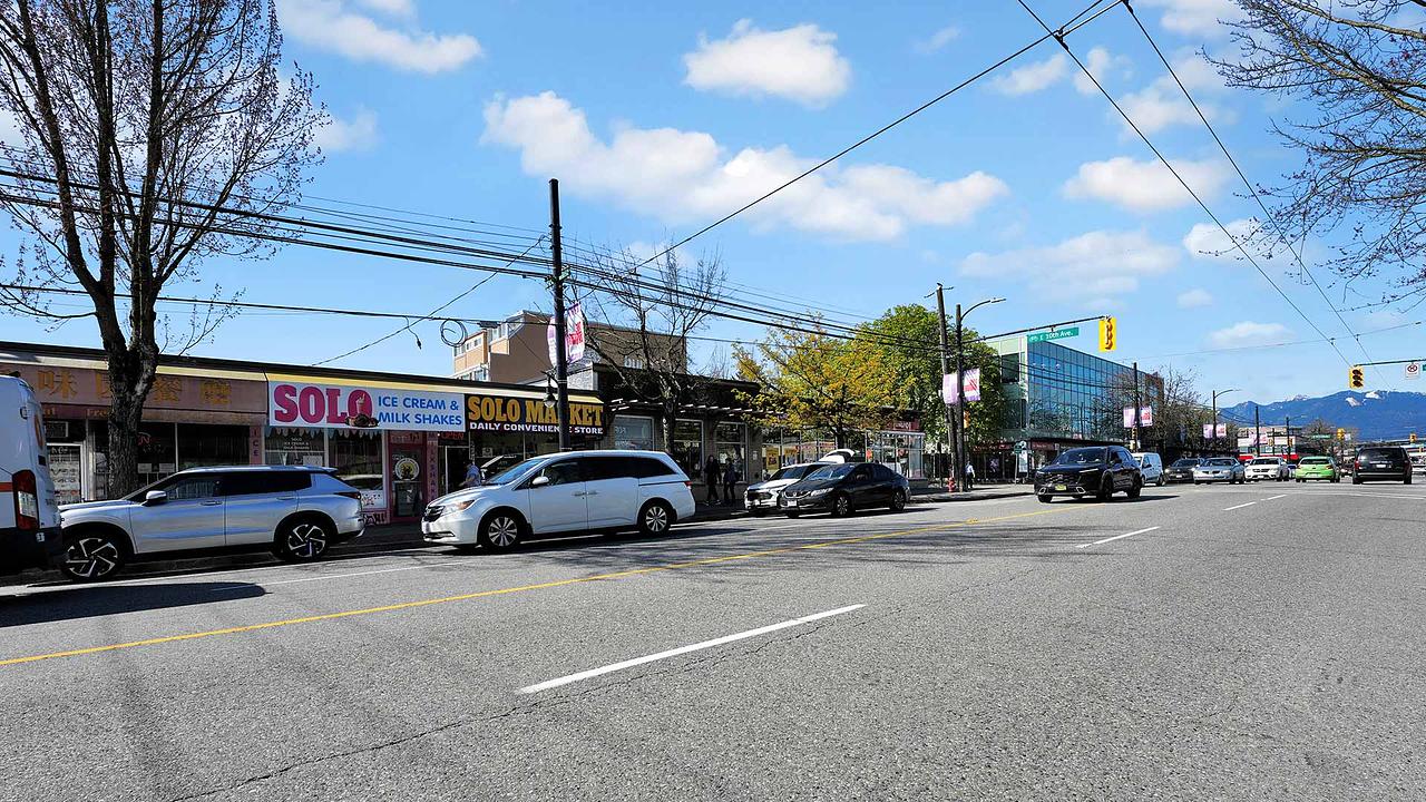 Circle K - 2601 Commercial Drive, Vancouver, BC
