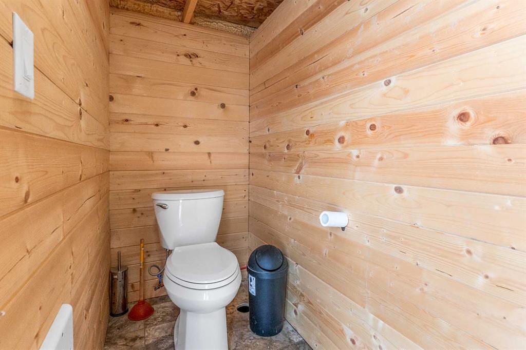 680 10th Avenue, Carstairs, AB