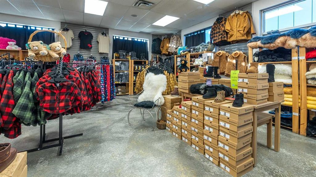 4305 57 Avenue, Lloydminster, AB