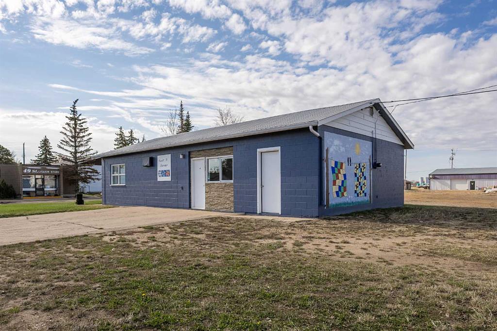 5038 49 Street, Daysland, AB