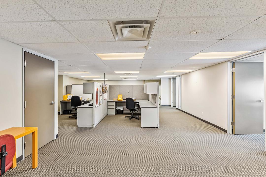 155 Terence Matthews Crescent, Ottawa, ON