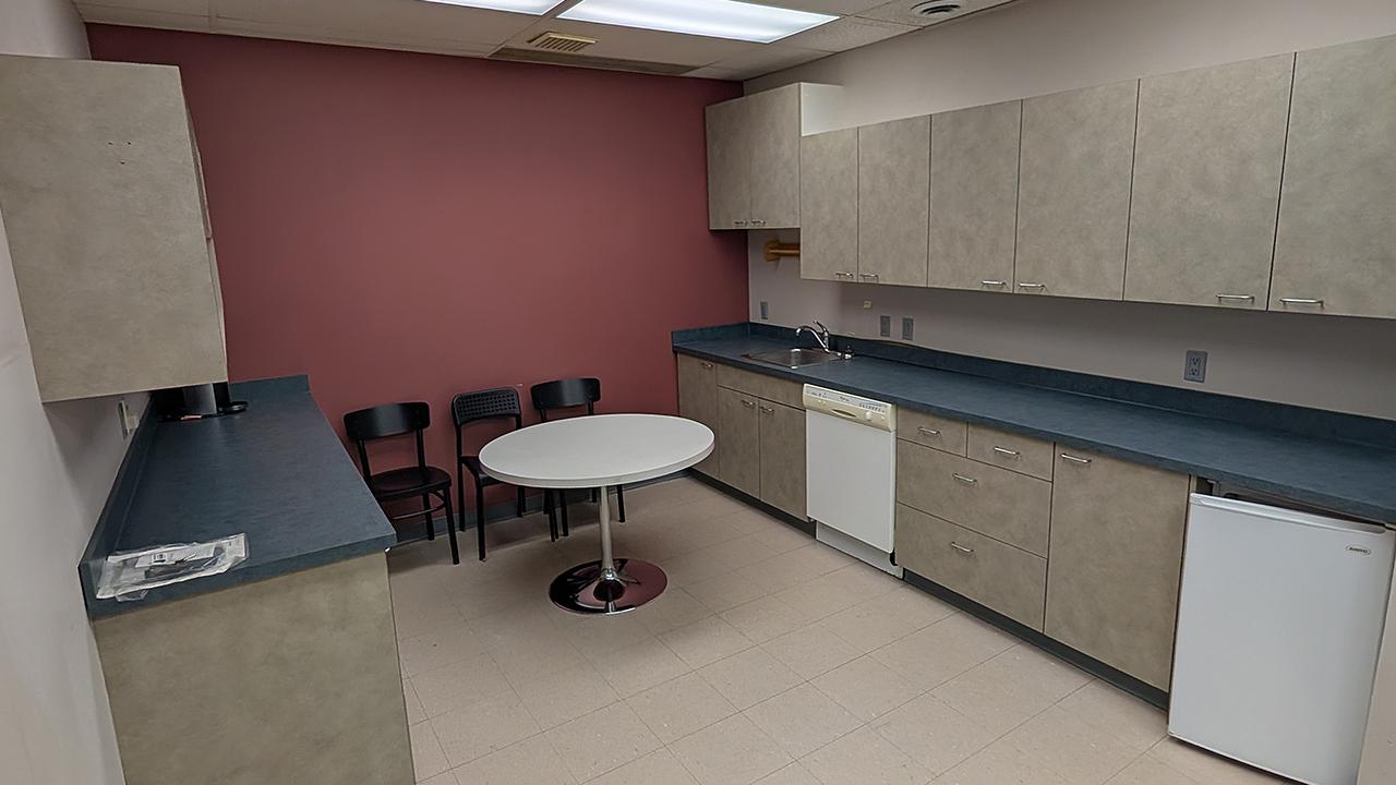 154 Paramount Road, Winnipeg, MB
